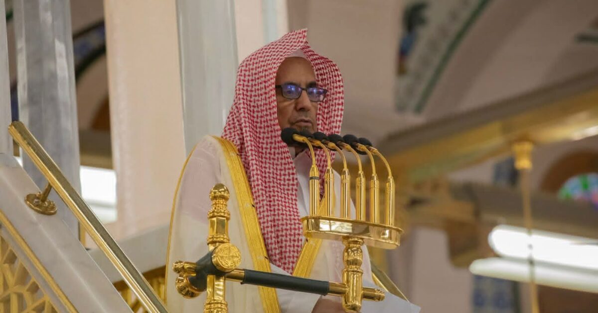 الشيخ الدكتور حسين آل الشيخ يؤم المصلين لصلاة الجمعة بالمسجد النبوي 