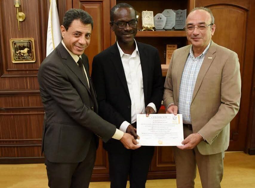 جامعة عين شمس تنظم برنامجًا تدريبيًا لطبيبين من كينيا وغانا لأحدث تقنيات الأشعة