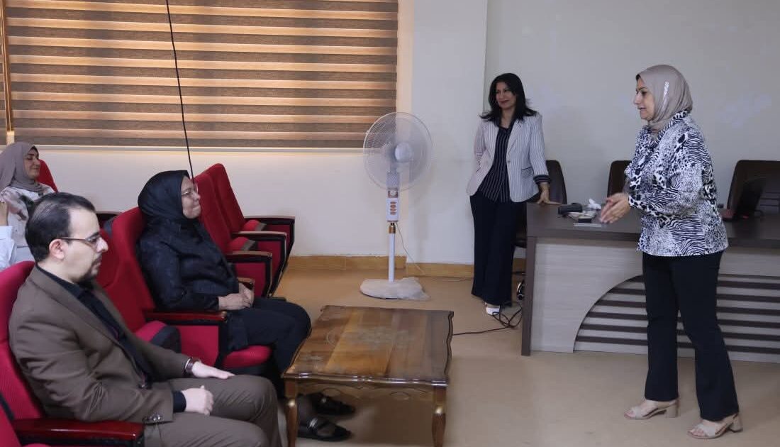 كلية طب المستنصرية تنظم دورة تدريبية عن ثقافة السلامة في بيئة العمل المختبرية