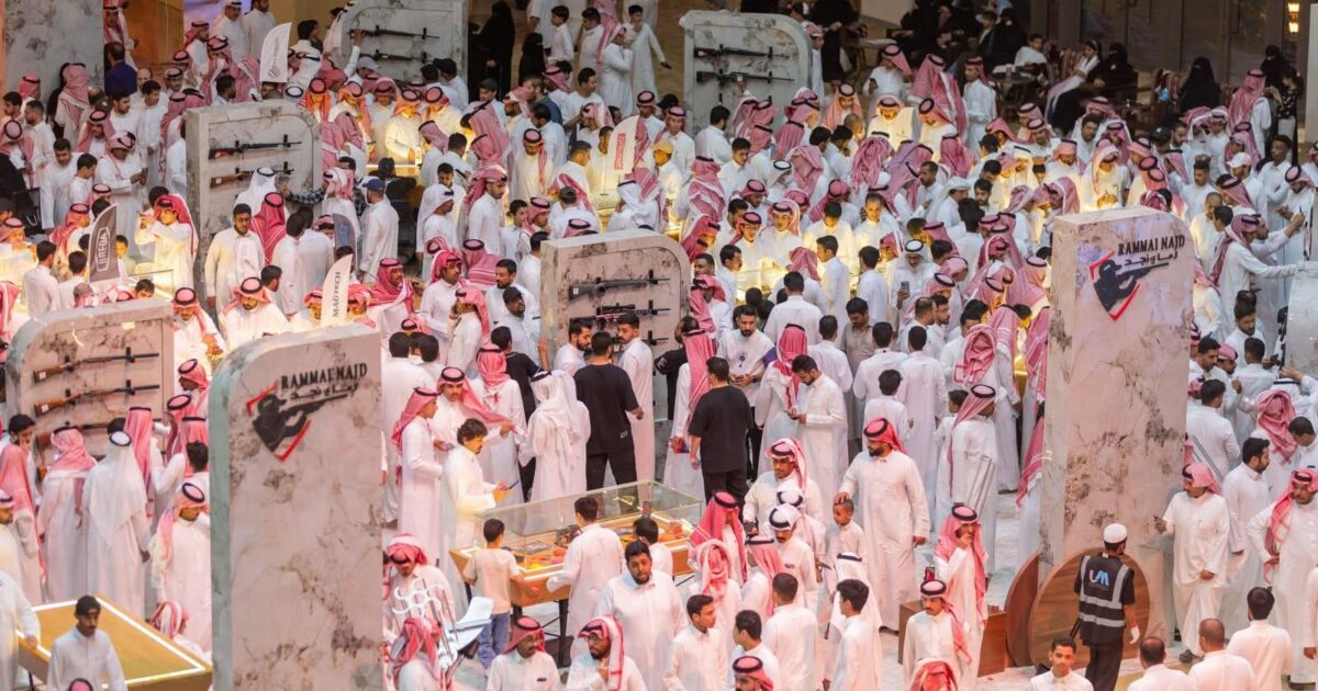 معرض الصقور والصيد السعودي الدولي 2025.. برامج متجددة
