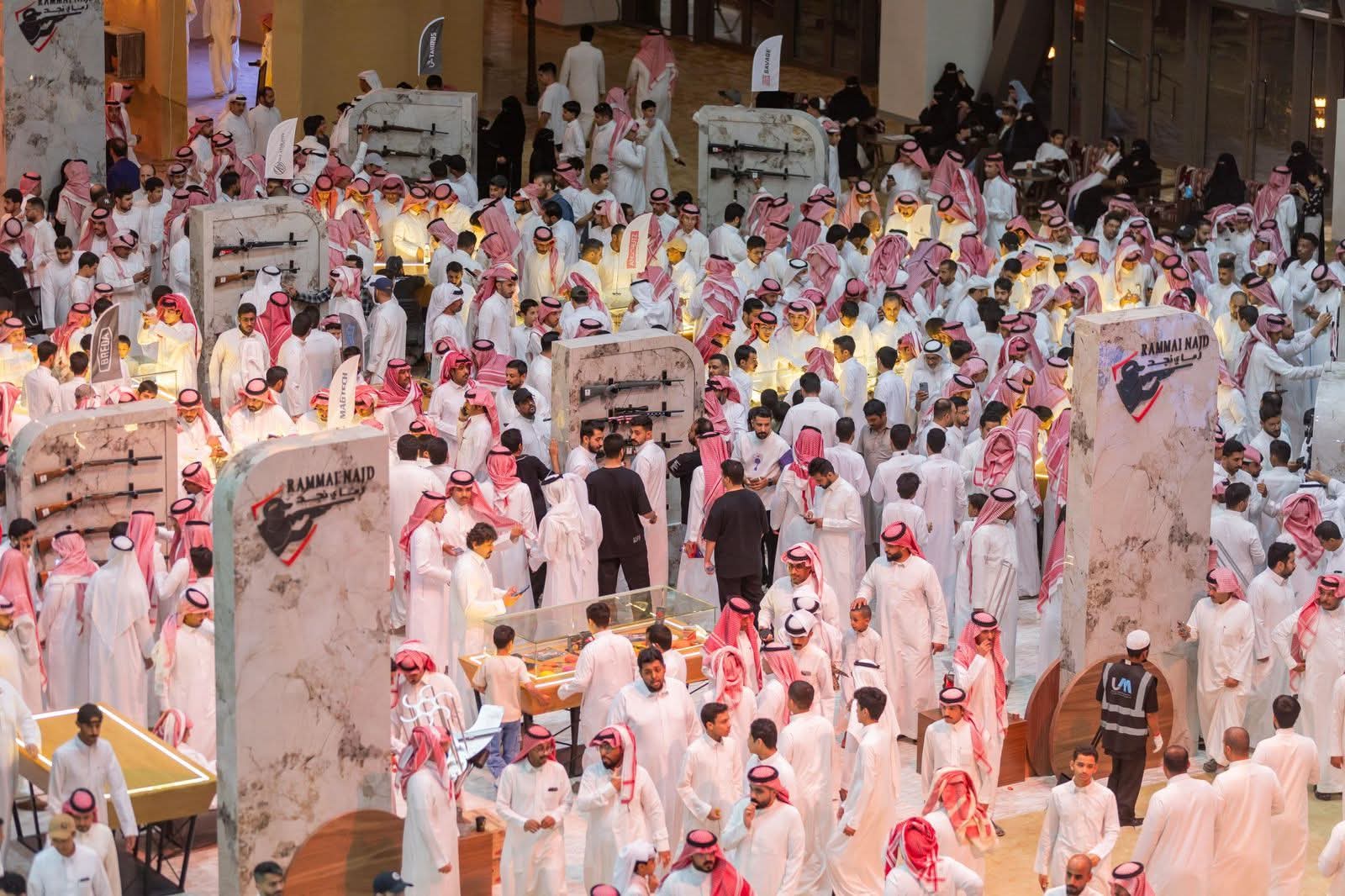 معرض الصقور والصيد السعودي الدولي 2025.. برامج متجددة