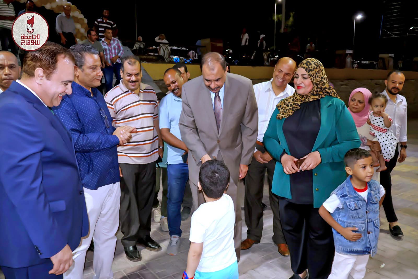 محافظ سوهاج يتفقد أعمال تطوير ممشى الكورنيش الشرقي ويشيد بسرعة الإنجاز