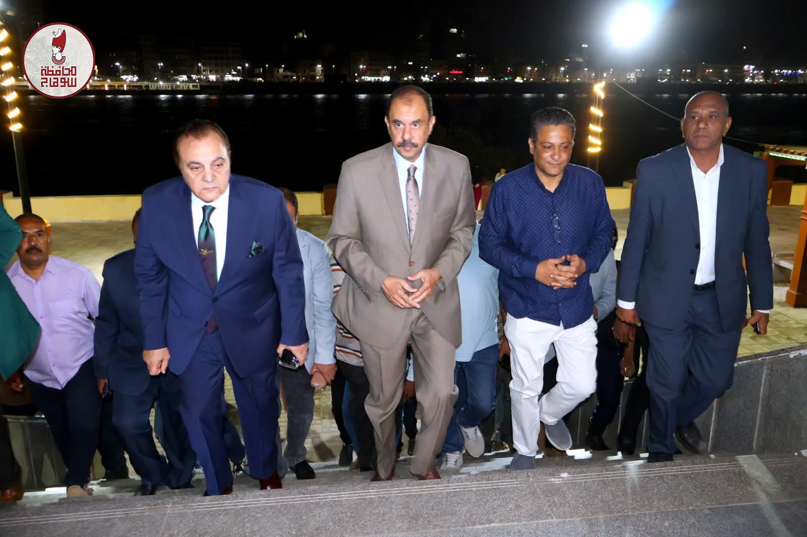 محافظ سوهاج يتفقد أعمال تطوير ممشى الكورنيش الشرقي ويشيد بسرعة الإنجاز