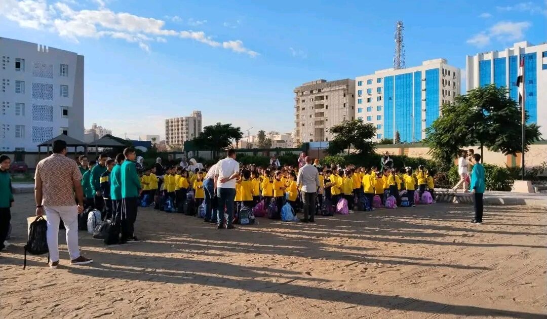 أبو بكر الصديق الرسمية لُغات تستقبل طُلابها في أول أيام الدراسة