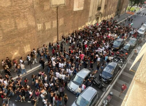 بدء إضراب عام في إيطاليا تضامنًا مع فلسطين.. وأعضاء بالحكومة تهاجم المضربين