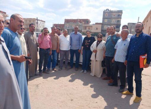 رئيس مجلس مدينة الدلنجات يوضع لافتة ارض تبرع لإنشاء محطة معالجة صرف صحي ضمن مشروع متكامل رئيس مجلس مدينة الدلنجات يوضع لافتة ارض تبرع لإنشاء محطة معالجة صرف صحي ضمن مشروع متكامل