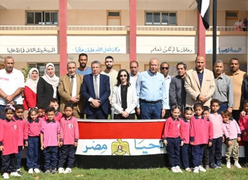محافظ البحيرة تتفقد مدرستين بإيتاي البارود عقب افتتاحهما بعد إنتهاء أعمال الإحلال والتجديد بتكلفة 31.8 مليون جنيه.