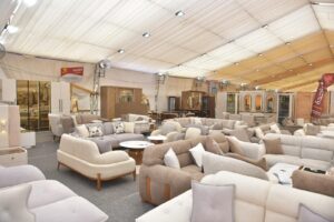 محافظا السويس ودمياط يفتتحان معرض “صُنع في دمياط” على كورنيش السويس الجديد