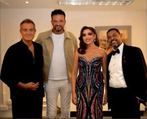 شارك المنتج حماده إسماعيل النجمة أنغام فرحتها بعودتها إلى المسرح بعد رحلة علاجها، وذلك خلال حفلها التاريخي الذي أُقيم على مسرح “رويال