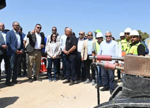 محافظ البحيرة ووزير الإسكان يتفقدان مشروع إزدواج خط مياه وادي النطرون