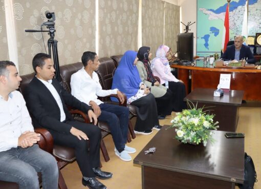 مياه الفيوم تكرم فريق المعامل بعد حصوله على المركز الأول في تقييم الشركات التابعة