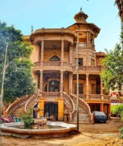 مصر جميله بشوارعها ومبانيها وكل مكان فيها له حكايه مع حكايه مكان