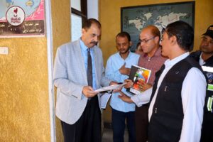 محافظ سوهاج يتفقد مستوى الخدمات بقريتي أبار الوقف وأبار الملك بأخميم .