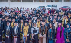 رئيس جامعة يشهد حفل تخرج الدفعتين 39 و 40 من كلية علوم الرياضة