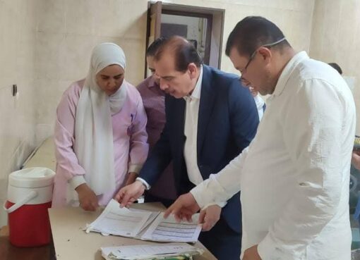 “إحالة إدارة مستشفى أم المصريين للتحقيق بعد جولة مفاجئة تكشف الإهمال والتزاحم