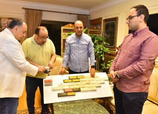 محافظ أسيوط يشيد بابتكار محلي في مجال الديكور يختصر الوقت ويخفض التكاليف