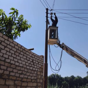 محافظ الإسماعيلية يوجِّه الوحدات المحلية بتكثيف أعمال النظافة ورفع كفاءة أعمدة الإنارة