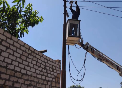 محافظ الإسماعيلية يوجِّه الوحدات المحلية بتكثيف أعمال النظافة ورفع كفاءة أعمدة الإنارة