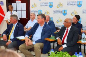 جامعة الإسكندرية تستقبل سفير الدنمارك وأعضاء البرلمان لبحث التعاون الأكاديمي والبحثي