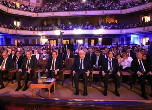 عاشور: الجامعات المصرية تقود توطين الذكاء الاصطناعي لاقتصاد المعرفة