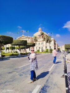 صرخة الرضيع الأولى أول إعلان منطوق عن وجوده: 