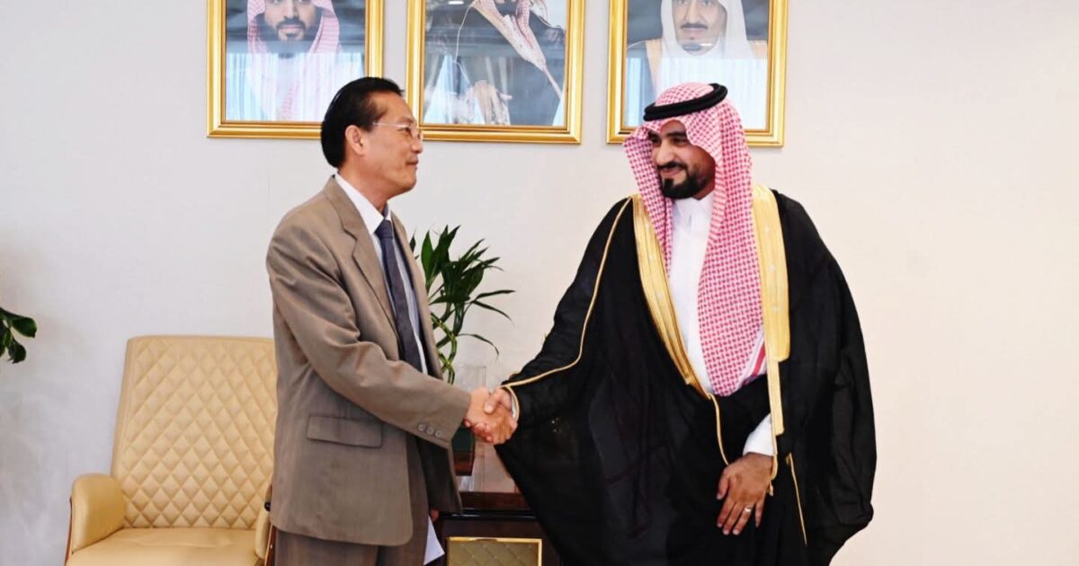 مدير عام بيئة منطقة مكة المكرمة يستقبل القنصل العام لمملكة تايلند ويبحثان أوجه التعاون المشترك