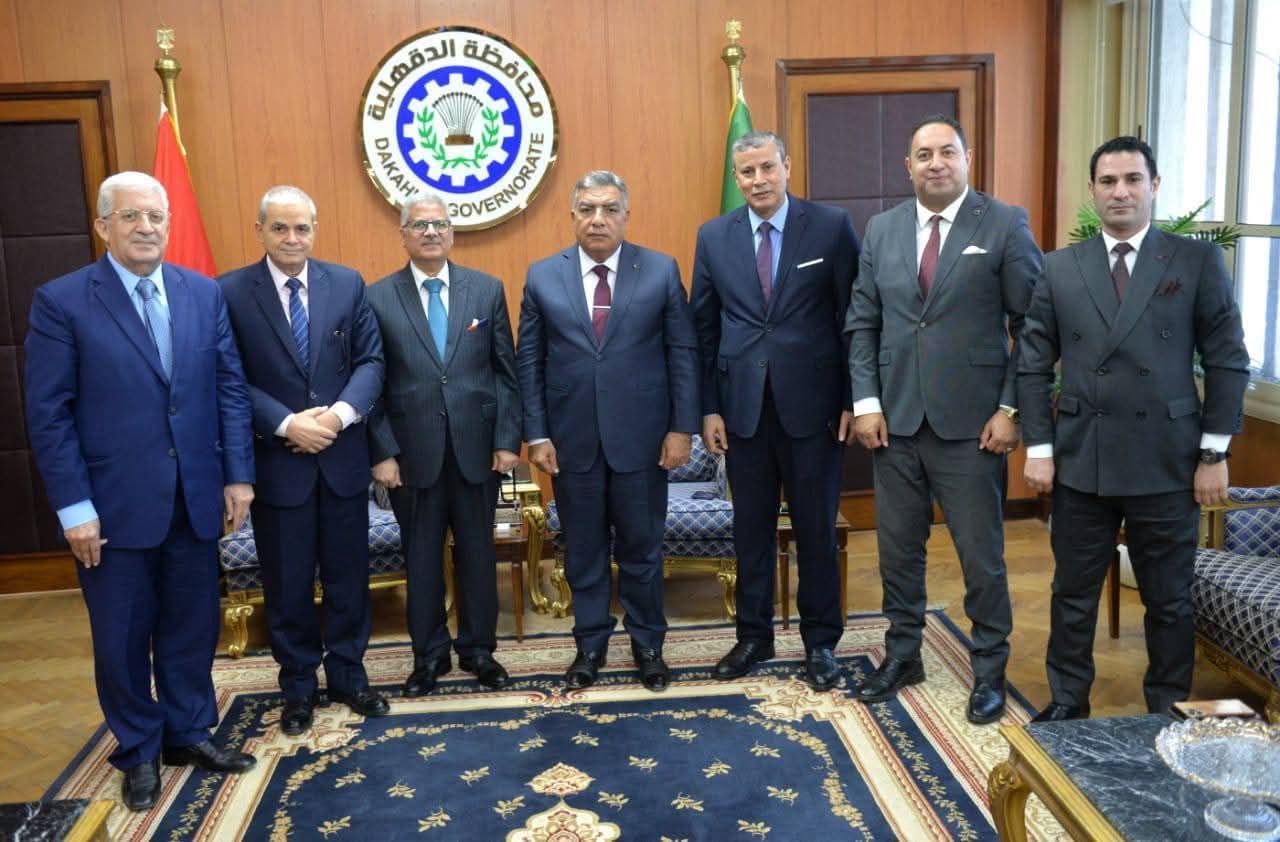 محافظ الدقهلية يستقبل وفد هيئة قضايا الدولة بالمنصورة لمناقشة عدد من الملفات القضائية