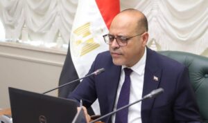 تنفيذ صارم: “العمل” تشدد العقوبات على منشآت خالفت بتشغيل أجانب بلا ترخيص