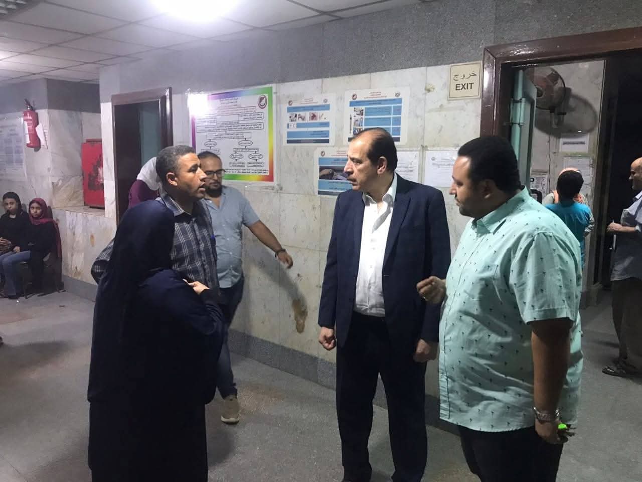 نائب وزير الصحة يجري زيارة تفقدية مفاجئة لمستشفى كفر الزيات بالغربية ويوجه بإجراءات صارمة