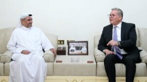 حاكم الفجيرة يستقبل وزير البترول لبحث استثمارات الطاقة المصرية
