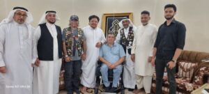 الرحالة الهندي وزوجته الرحالة السعودية يحطان رحلاهما بمكة المكرمة