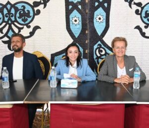 محافظ البحيرة وسفيرة الإتحاد الأوروبي تتفقدان أعمال مشروع إحلال وتجديد شبكة الصرف المغطى