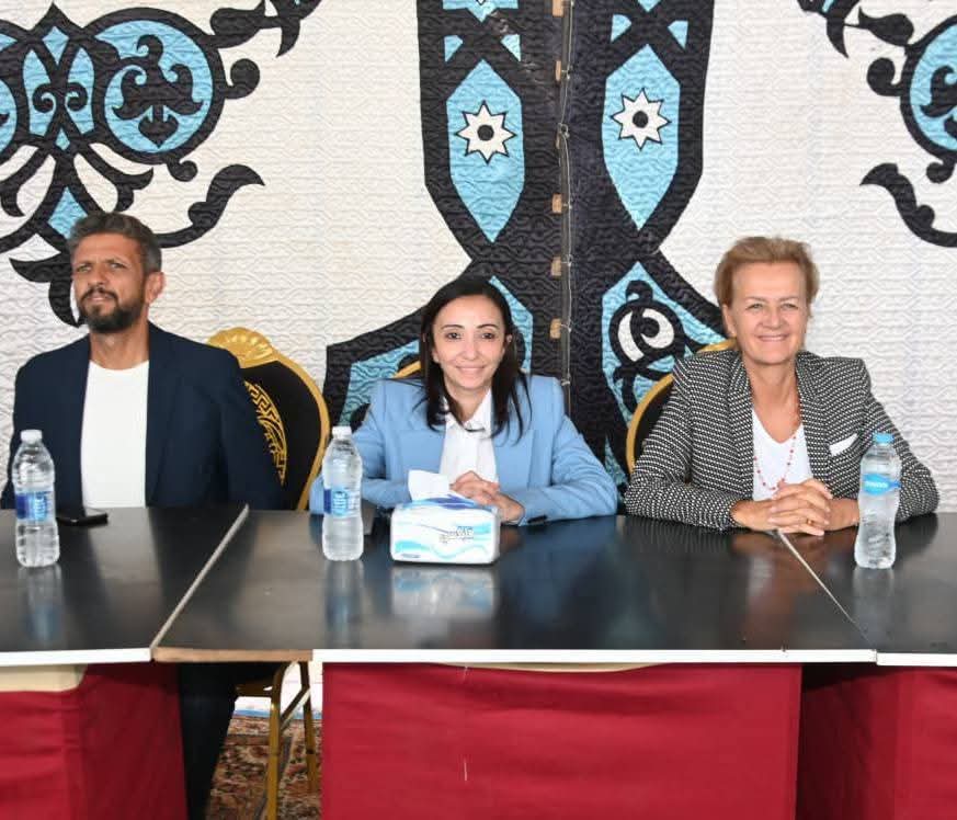 محافظ البحيرة وسفيرة الإتحاد الأوروبي تتفقدان أعمال مشروع إحلال وتجديد شبكة الصرف المغطى