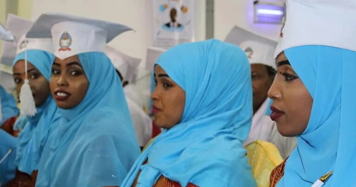 إيطاليا تمنح 22 شابًا صوماليًا منحًا دراسية