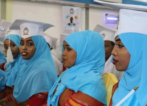 إيطاليا تمنح 22 شابًا صوماليًا منحًا دراسية إيطاليا تمنح 22 شابًا صوماليًا منحًا دراسية