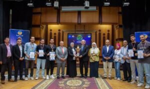 كلية طب الأسنان جامعة طنطا تتوج بكأس “عباقرة الجامعة” في دوري المعلومات الأول