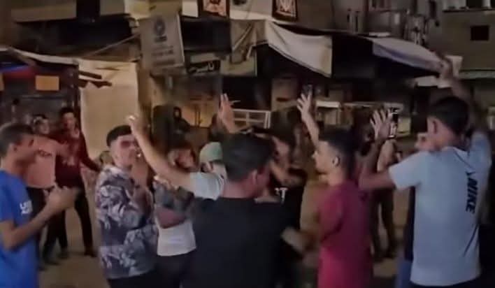 فرحة أهل غزة باتفاق وقف الحرب كمرحلة أولي