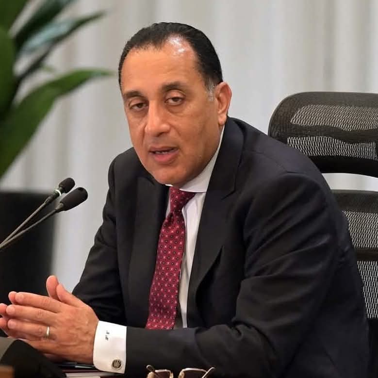 مدبولي يؤكد أن زيارته لمحافظة القليوبية للمرة الثانية خلال أسبوع تأتي في إطار متابعة مختلف المشروعات