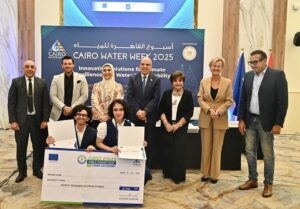 وزير الري ورئيسة بعثة الاتحاد الأوروبي يتوجان الفائزين بمسابقة "حملة على القد"