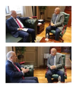 وزير الكهرباء والطاقة المتجددة وسفير السويد بالقاهرة يبحثان سبل دعم الشراكة والتعاون فى مجالات الطاقة المتجددة