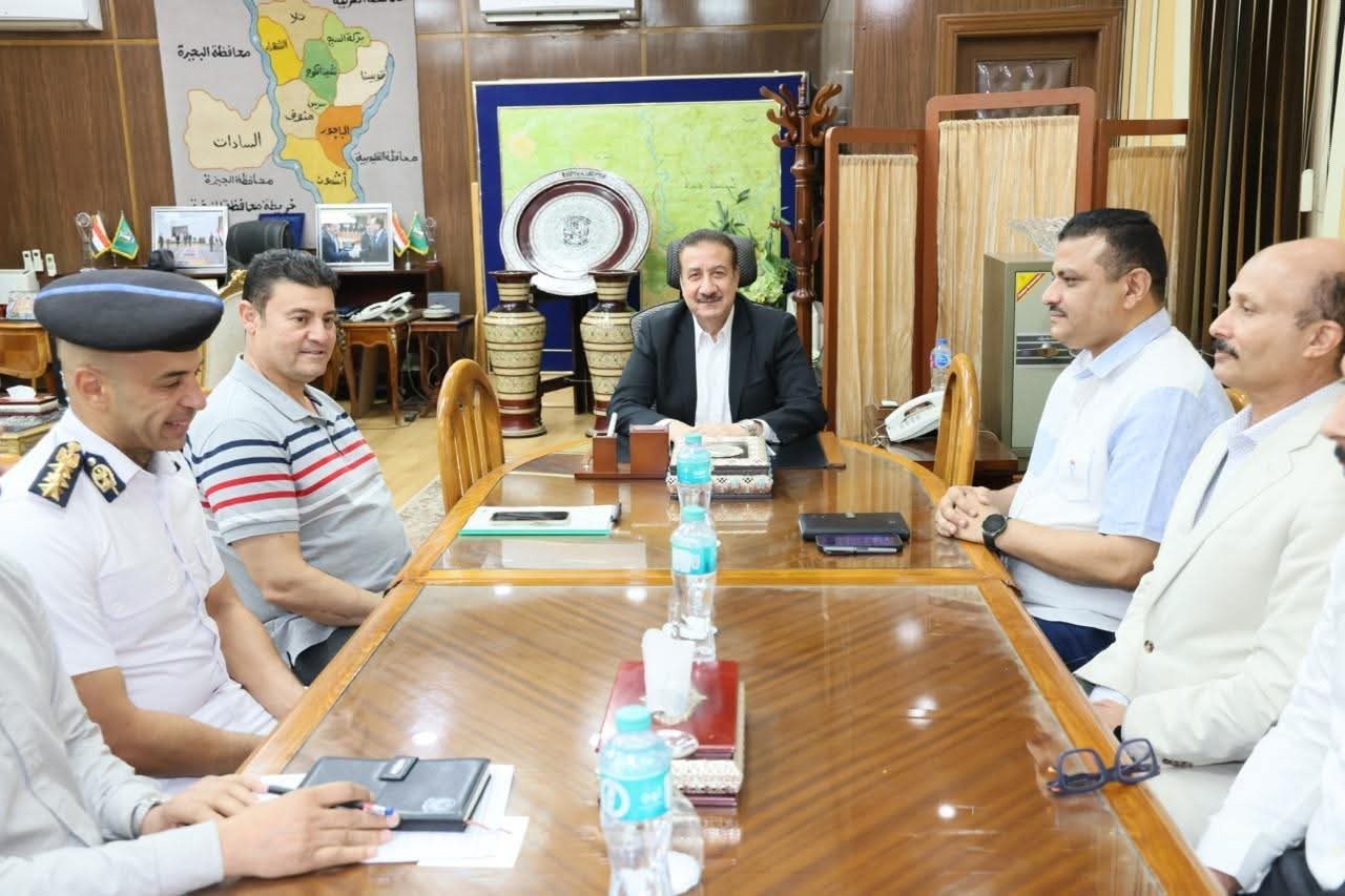 فور تحريك أسعار الوقود.. محافظ المنوفية يعقد اجتماعاً عاجلاً لتطبيق تعريفة الركوب الجديدة