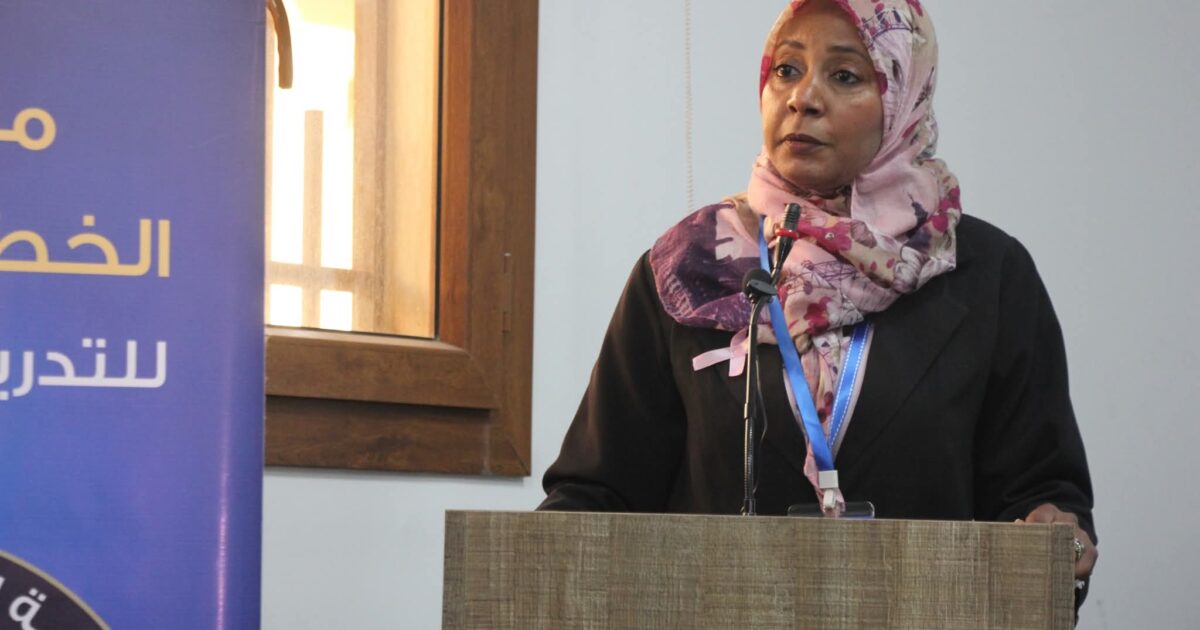 مؤسسة الخطوة الثابتة للتدريب والتأهيل تقيم فعالية اكتوبر الوردى