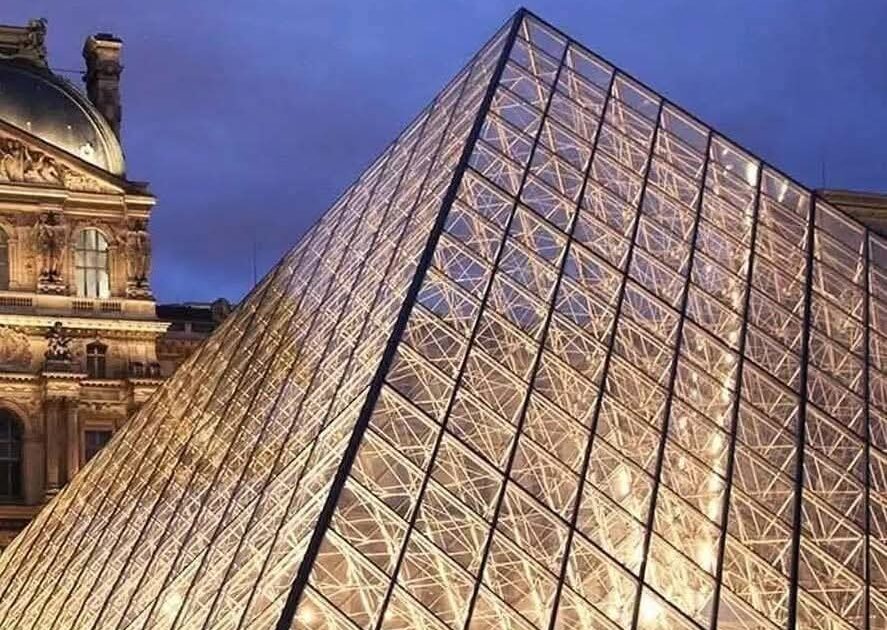 في دقائق": سرقة مجوهرات ملكية تهز متحف اللوفر