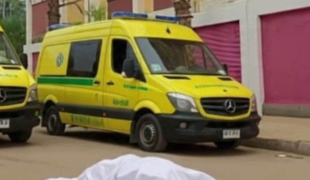 عاجل: قـت لها وهي بتوصل أولادها طعنـ ها علي باب المدرسة