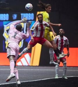 مدينة الرياض تشهد انطلاق منافسات "دوري الملوك – الشرق الأوسط" وسط حضور جماهيري كبير