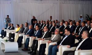 رئيس الوزراء يشهد إعادة تشغيل مصنع الشركة المصرية لبلوكات الأنود الكربونية بالسخنة