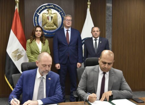 المحافظ يشيد بالتعاون المثمر مع شركة ” ايني”  باعتبارها شريك استراتيجي وفاعل في التنمية على أرض بورسعيد.