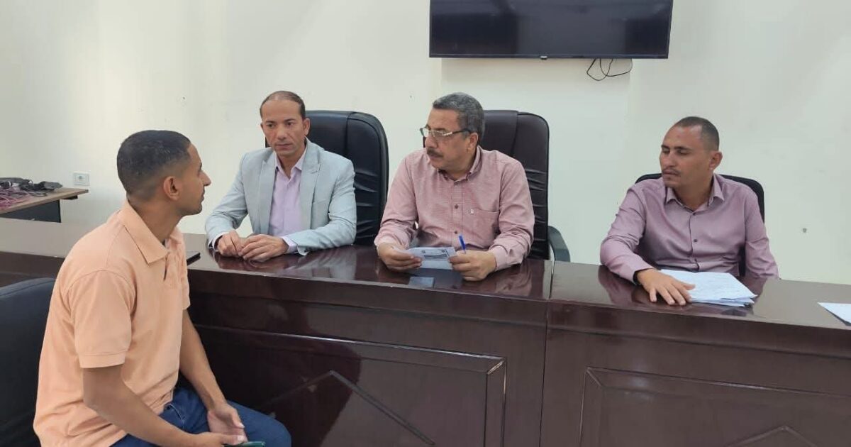 الوحدة المحلية بطهطا تعقد لقاءً أسبوعيًا لمتابعة مطالب المواطنين بسوهاج