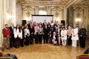 وزير التعليم العالي يشارك في مؤتمر "Going Global" بلندن ويجتمع مع الطلاب المصريين الدارسين بالمملكة المتحدة ومسؤولي شركة "Pearson"