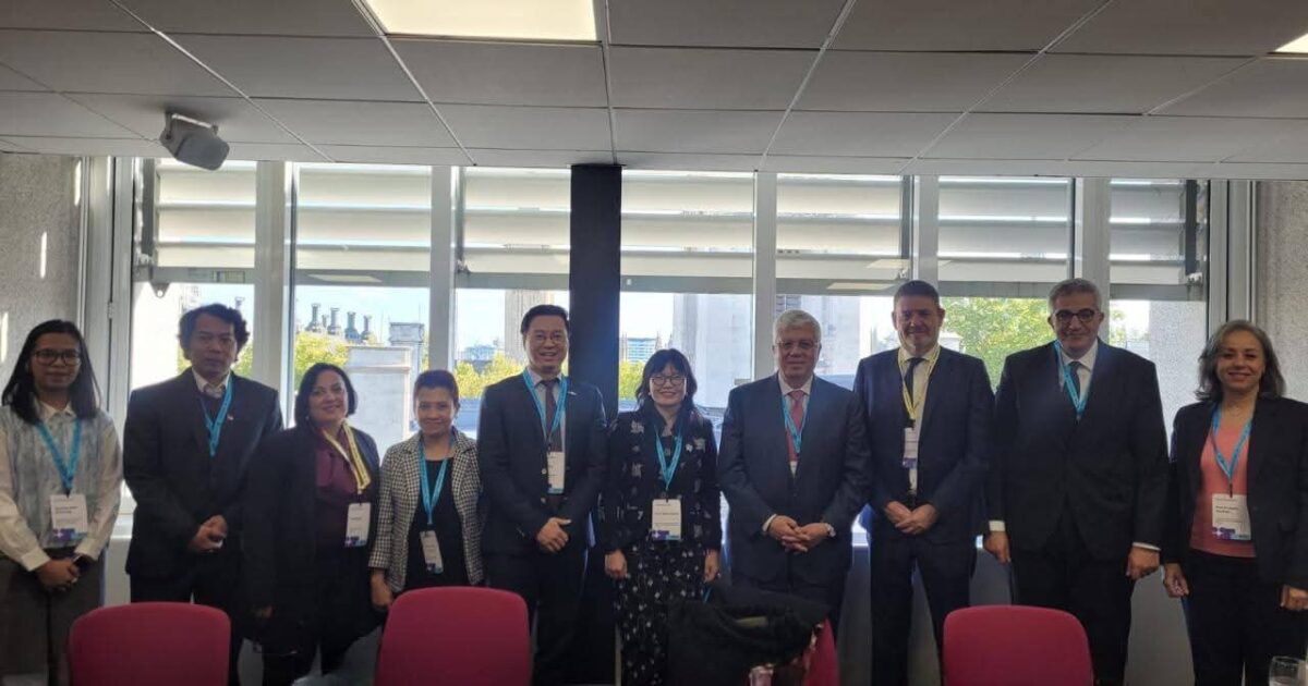 وزير التعليم العالي يبحث سبل التعاون مع وزيرة التعليم البريطانية ونائبة وزير التعليم الإندونيسي